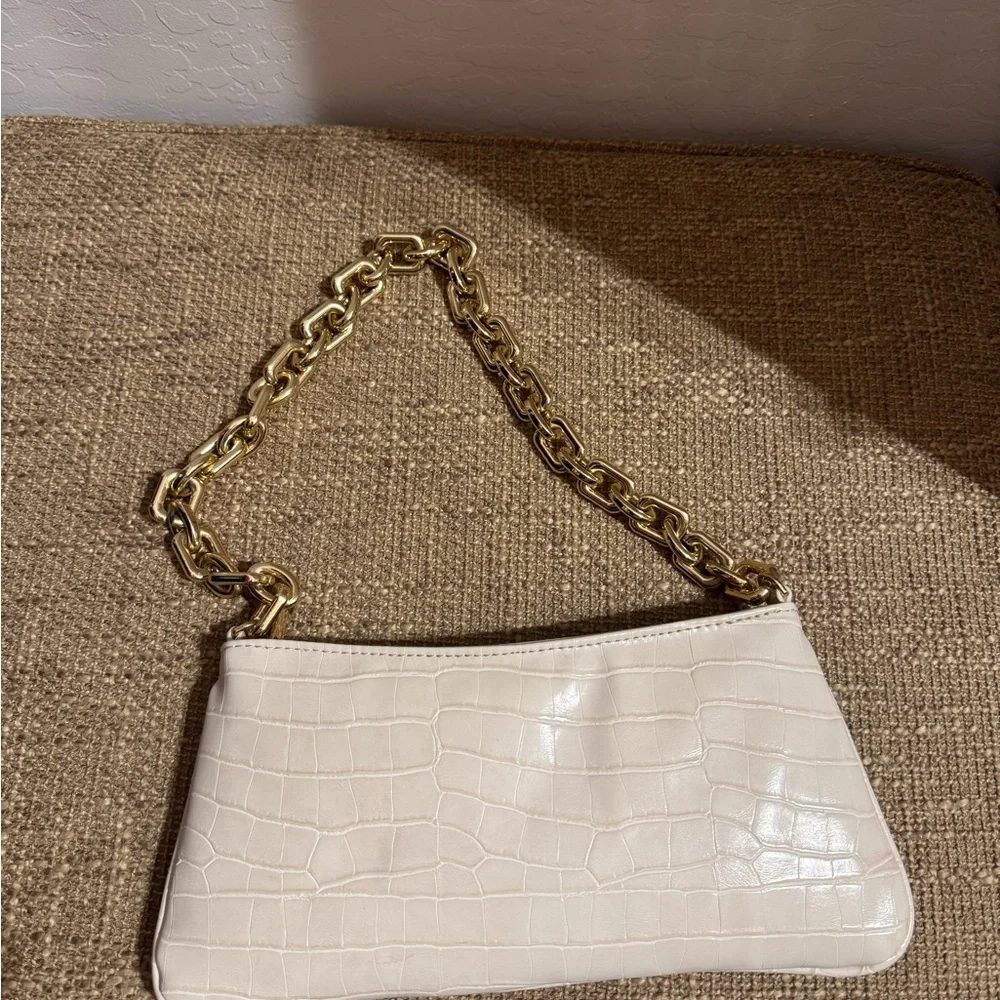 Zara Purse - Picture 2 of 3